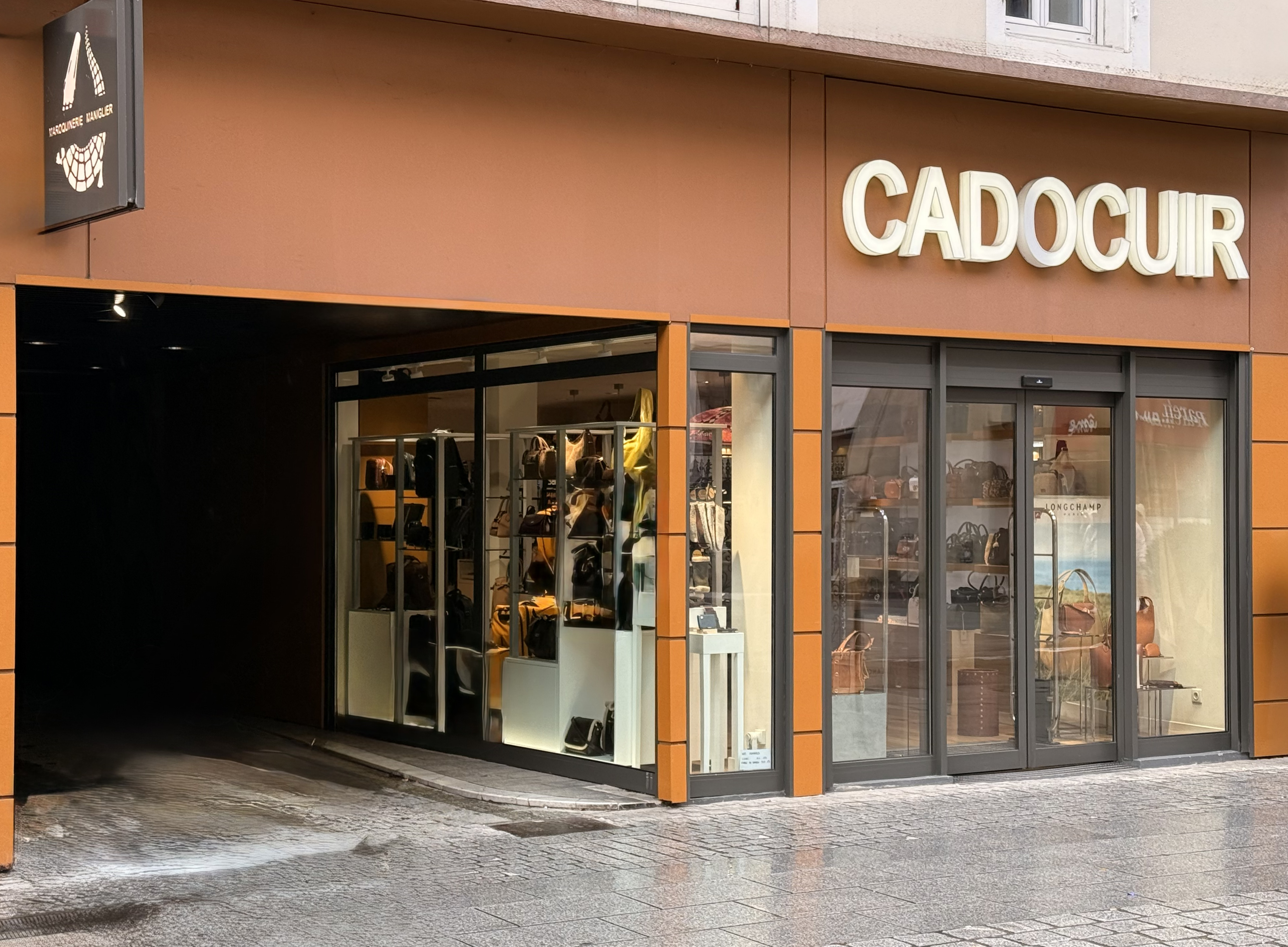 old cadocuir